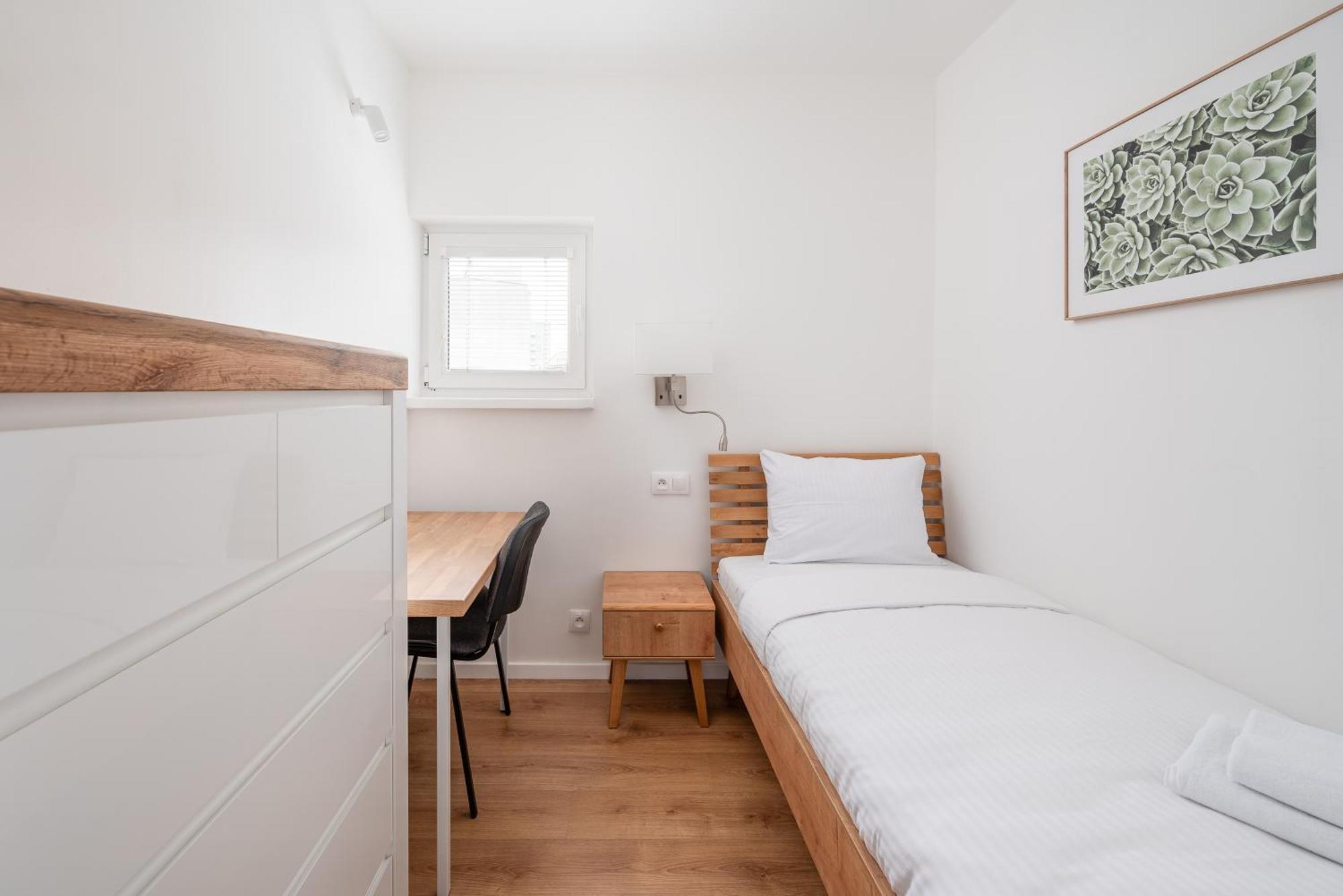 Krasinski Garden Comfort Apartment Варшава Экстерьер фото