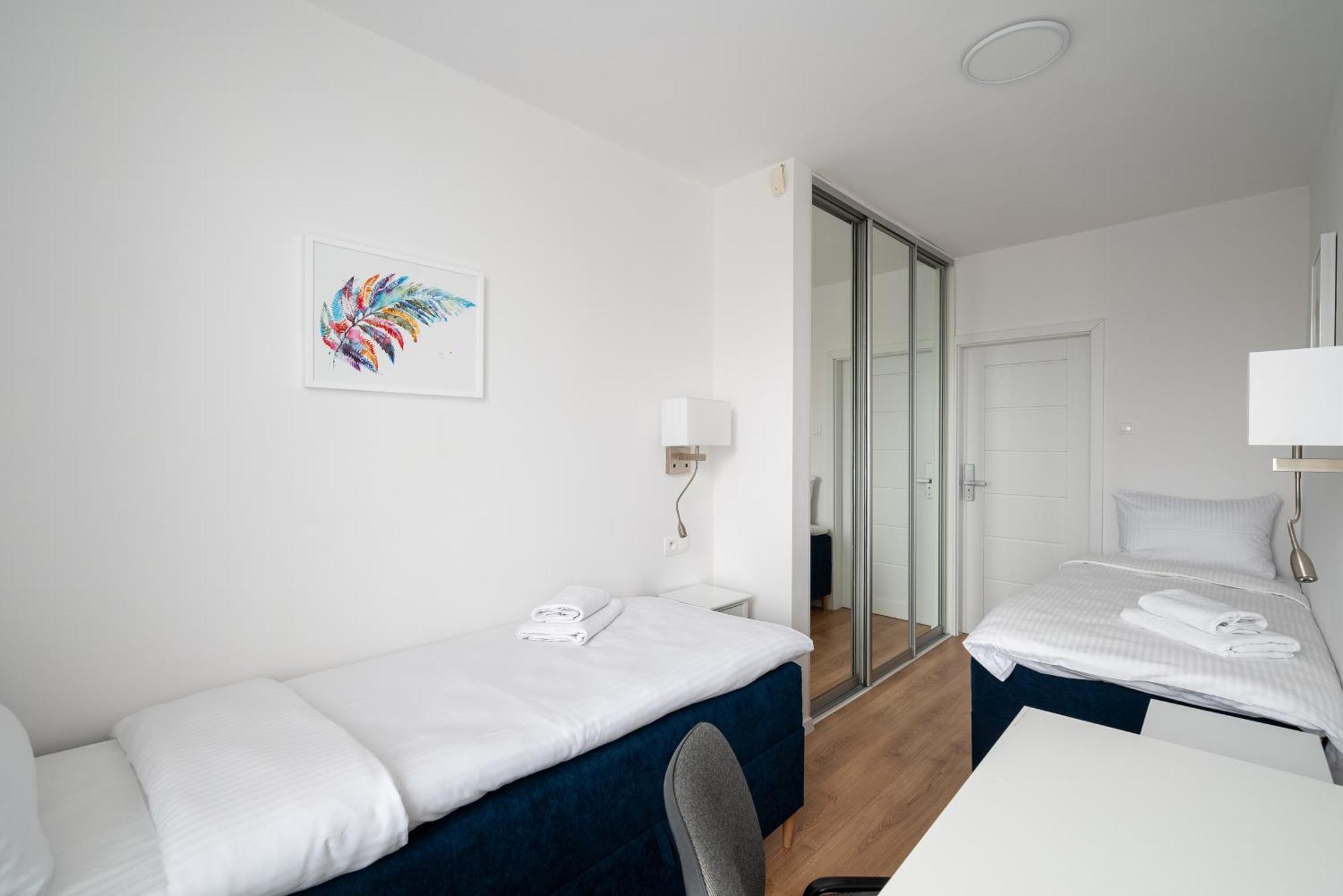 Krasinski Garden Comfort Apartment Варшава Экстерьер фото